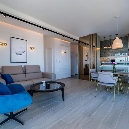 Rocca Riviera Luxury Apartamento *