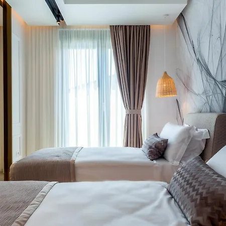 Rocca Riviera Luxury *