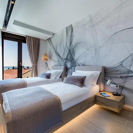 Rocca Riviera Luxury