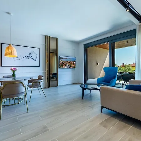 Rocca Riviera Luxury *