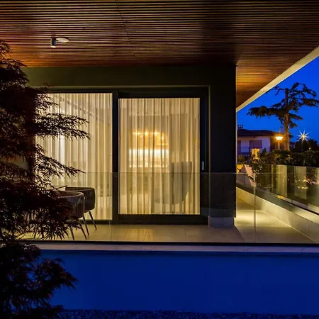 Rocca Riviera Luxury Apartmán
