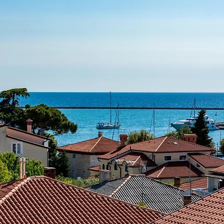 Rocca Riviera Luxury Apartmán